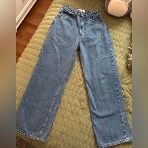 A&F Loose High Rise Curve Love Jean